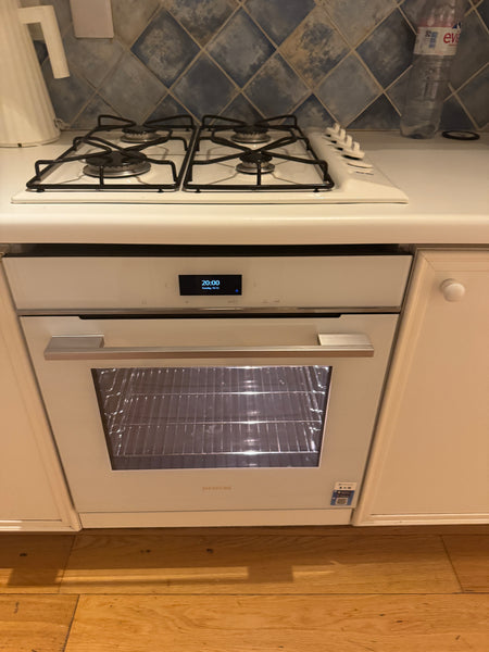 Ex Display Siemens Oven IQ700 Series - HB734G1W1 Electric oven cm. 60 - White